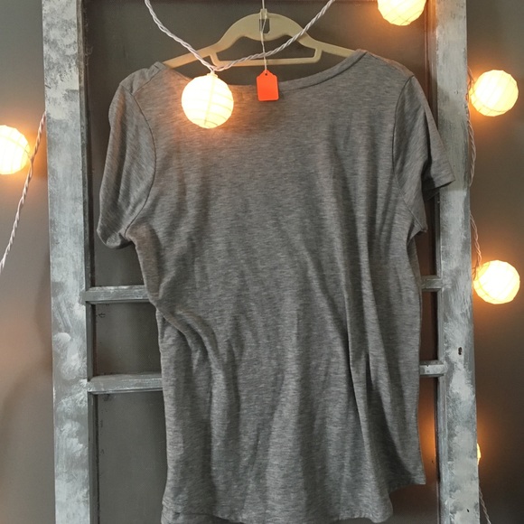 comfy grey tee - Picture 2 of 3